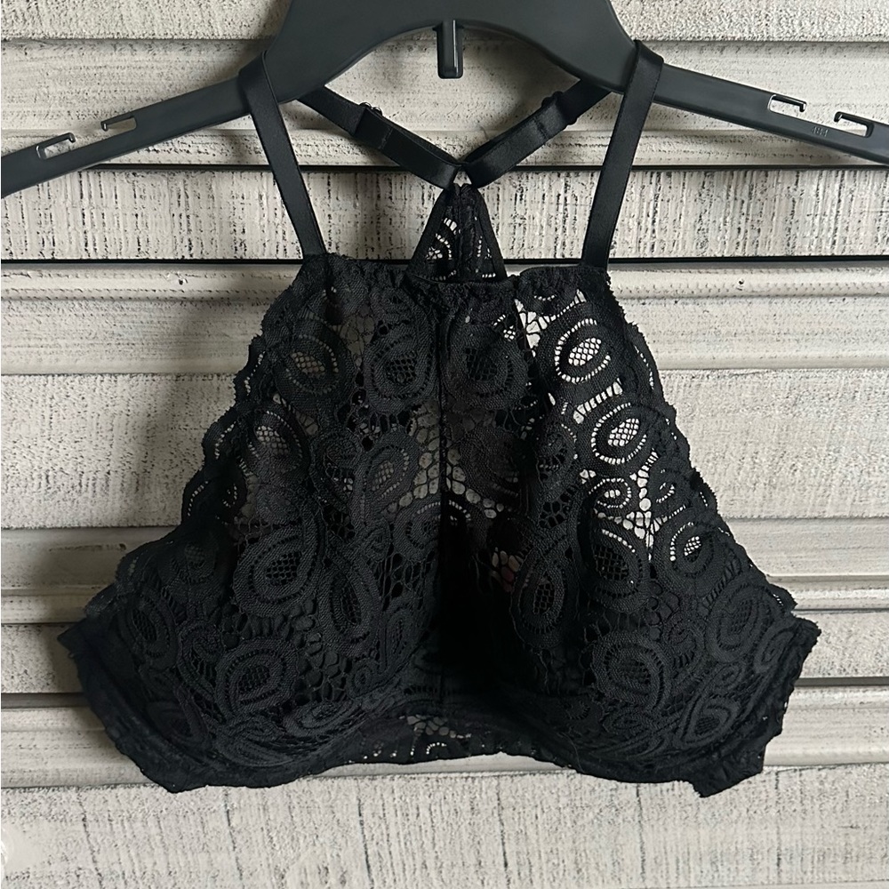 PINK Black Lace Padded Bralette Size L Adjustable Straps. Hooks closure